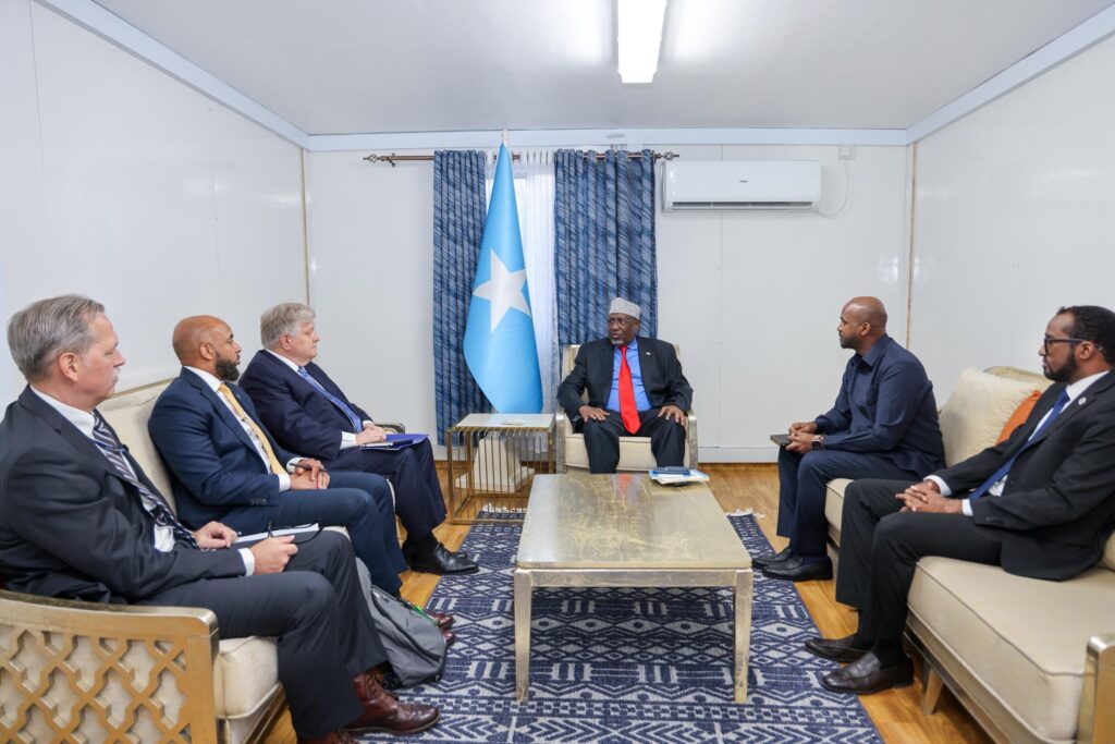 Guddoomiyaha Golaha Shacabka ee Baarlamaanka Jamhuuriyadda Federaalka Soomaaliya Mudane Sheekh Aadan Maxamed Nuur (Madoobe)