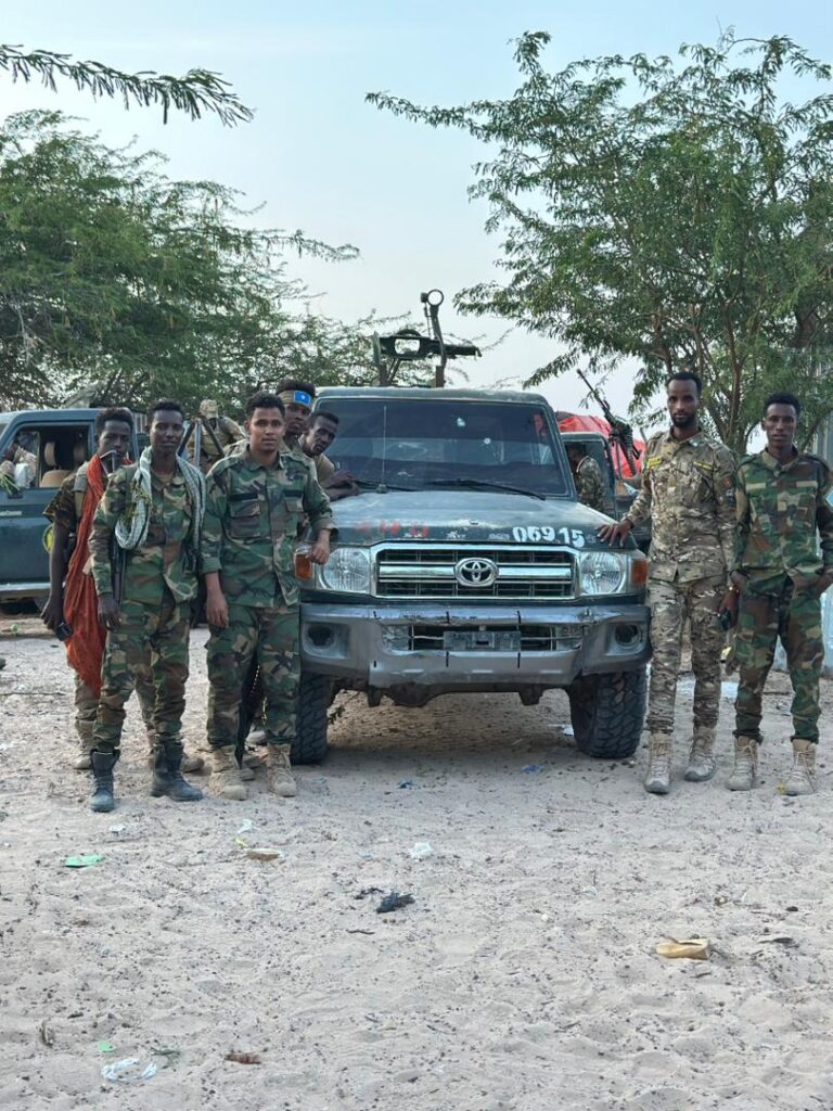 Ciidanka Xoogga Dalka oo gacanta ku dhigay Maleeshiyaad ka tirsan Khawaarijtii