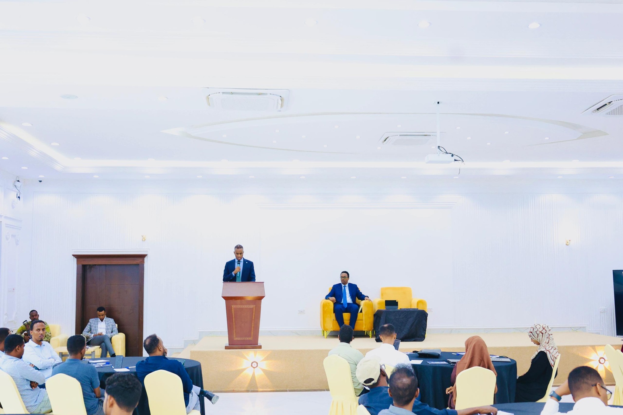 Wasiir Ku-xigeenka Wasaaradda Qorshaynta, Maalgashiga iyo Horumarinta Dhaqaalaha, Mudane Maxamed Aadan Maxamed, ayaa maanta furay