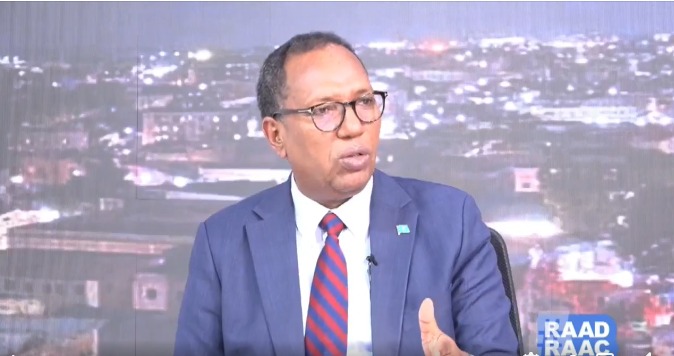 𝐃𝐫. 𝐂𝐢𝐥𝐦𝐢 𝐌𝐚𝐱𝐚𝐦𝐮𝐮𝐝 𝐍𝐮𝐮𝐫: “𝐖𝐚𝐝𝐝𝐨𝐨𝐲𝐢𝐧 𝐭𝐚𝐲𝐨 𝐥𝐞𝐡, 𝐛𝐢𝐲𝐨-𝐦𝐚𝐫𝐞𝐞𝐧𝐧𝐨 𝐰𝐚𝐚𝐫𝐚 𝐢𝐲𝐨 𝐌𝐮𝐪𝐝𝐢𝐬𝐡𝐨 𝐨𝐨 𝐝𝐢𝐛 𝐮 𝐡𝐞𝐬𝐡𝐚 𝐛𝐢𝐥𝐢𝐜𝐝𝐞𝐞𝐝𝐢𝐢 𝐛𝐚𝐫𝐢-𝐬𝐚𝐦𝐚𝐚𝐝𝐤𝐢𝐢